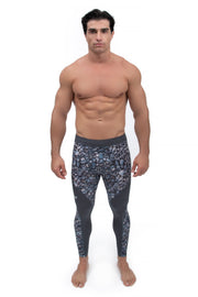 male model wearing gray pebble meggings